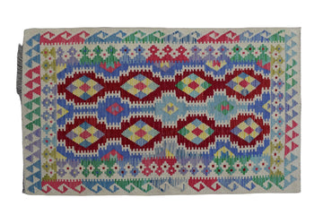 3X5 Turkish Vintage Kilim Rug | Handmade Wool Area Rug | Handwoven Artistic Carpet for Living Room, Bedroom, Kitchen (3.18 x 5.09 ft)