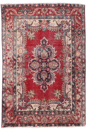 Vintage Hand Knotted Turkish Wool Rug – Floral Red Accent